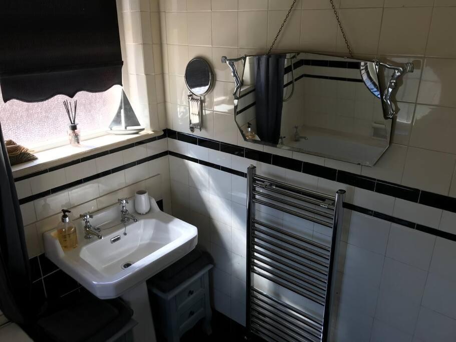The Beach House South - Blackpool - Entire Holiday Home Extérieur photo